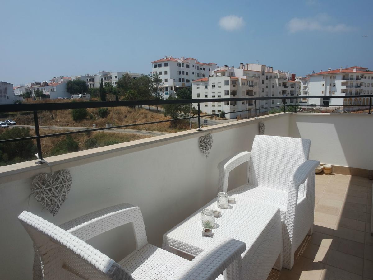 C04 - Pool View 3 Bed Apartment Lagos