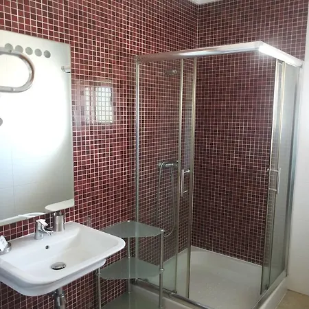 C04 - Pool View 3 Bed Apartment Lagos Exterior photo