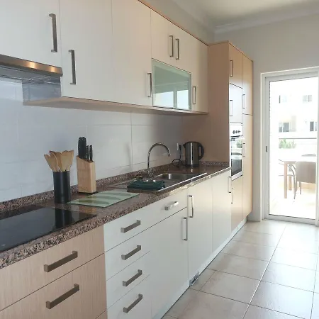 C04 - Pool View 3 Bed Apartment Lagos Exterior photo
