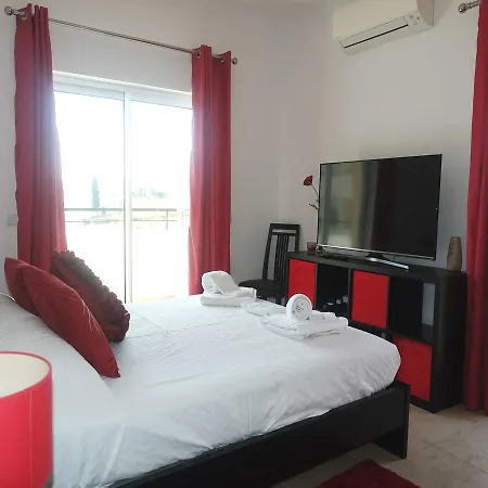 C04 - Pool View 3 Bed Apartment Lagos Exterior photo